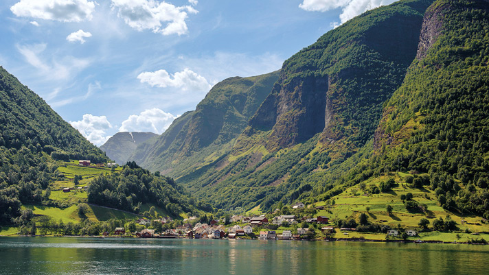 Rotterdam Cruise Destination: Alamy, Norway