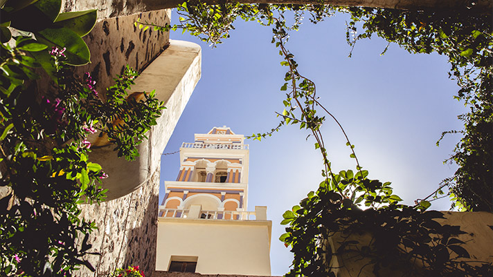Explore Santorini on the Villages and Vintages excursion.