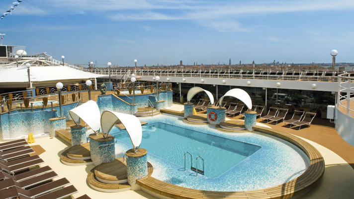 american yacht club pool