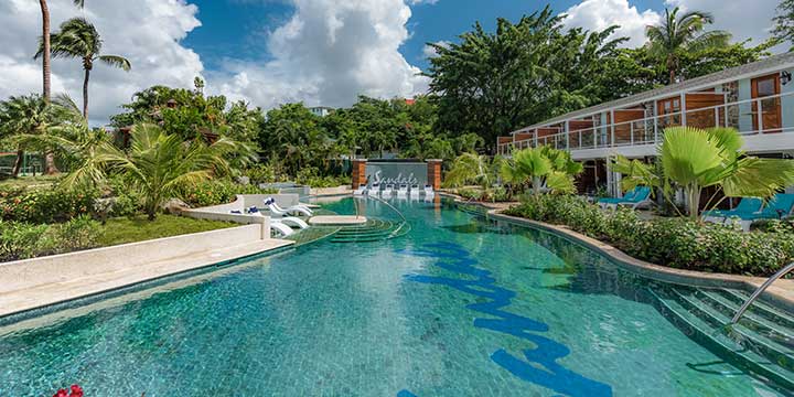 Sandals Halcyon Pool