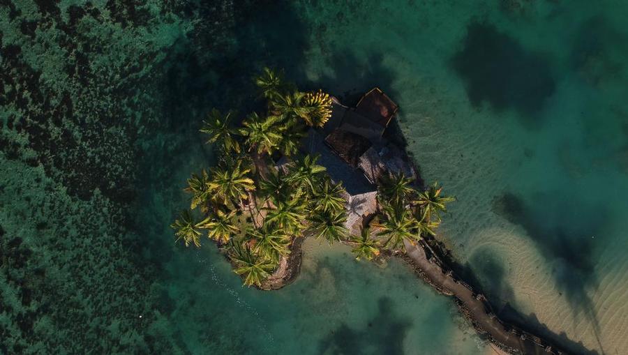 Overhead shot of an island in Fiji, one of Crystal Cruises trending destinations