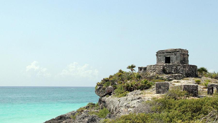 A panoramic view of a beach in Mexico.