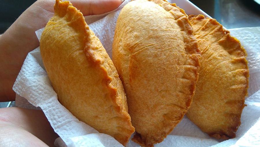 A picture of traditional Colombian empanadas.