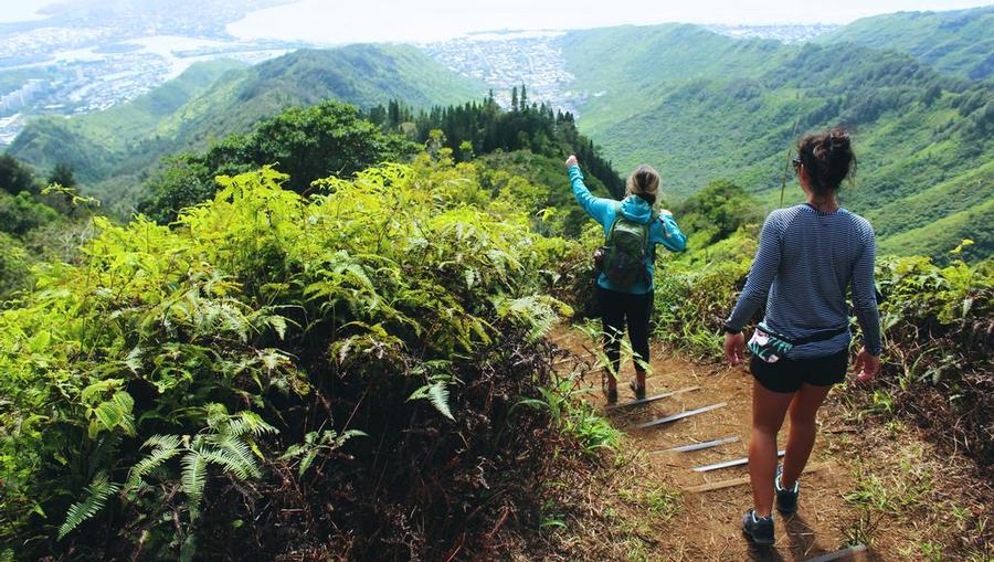 Oahu, Hawaii hiking trails and stunning view